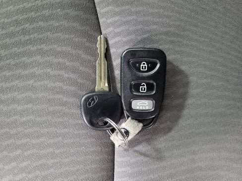 Used 2014 Hyundai Elantra SE w/ Option Group 02 image 32