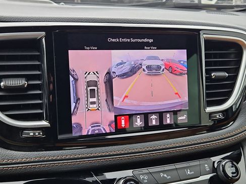 Used 2022 Chrysler Pacifica Pinnacle image 30