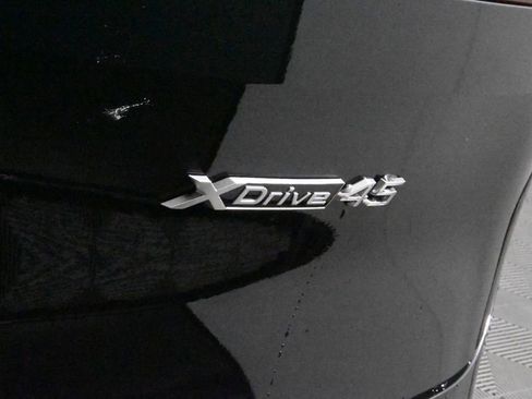 Used 2026 BMW iX xDrive45 w/ Premium Package image 39