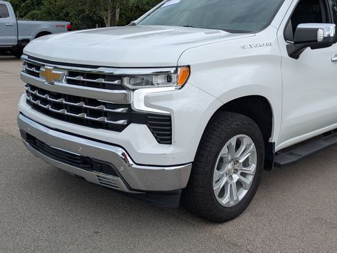 Used 2023 Chevrolet Silverado 1500 LTZ AWD/4WD image 10