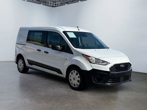 Used 2020 Ford Transit Connect XLT image 3