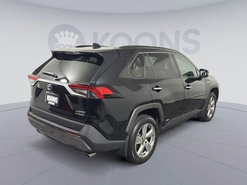 Used 2021 Toyota RAV4 Limited image 7