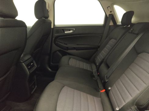 Used 2021 Ford Edge SE w/ Cargo Accessory Package FWD image 18