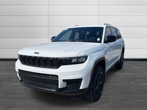 New 2025 Jeep Grand Cherokee L Altitude image 7