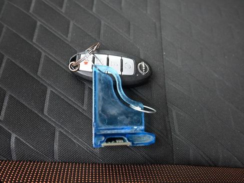 Used 2022 Nissan Kicks SR image 48