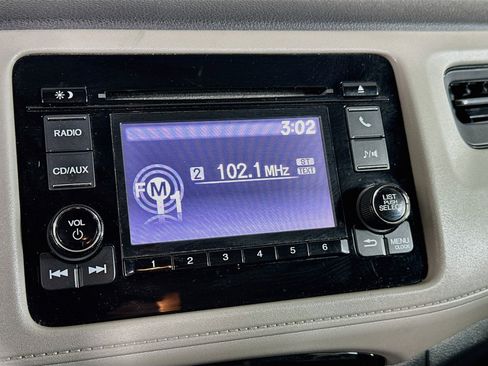 Used 2017 Honda HR-V LX image 21