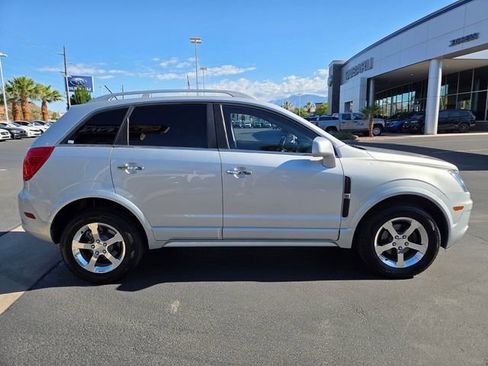 Used 2013 Chevrolet Captiva Sport LT w/ Convenience Package FWD image 3