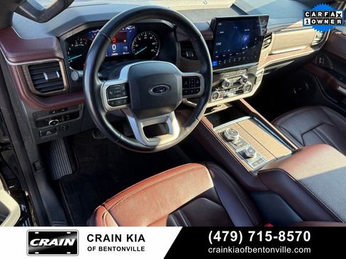 Used 2024 Ford Expedition Limited image 10