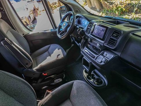 Used 2023 RAM ProMaster 2500 image 16