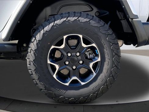 Certified 2023 Jeep Wrangler Unlimited Rubicon 4xe w/ Cold Weather Group AWD/4WD image 35