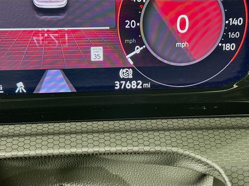 Used 2022 Volkswagen GTI SE image 17