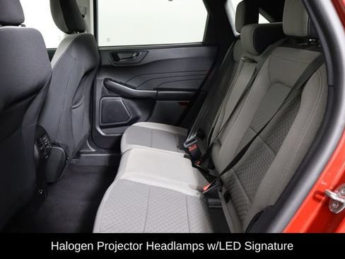Used 2022 Ford Escape SE w/ Convenience Package FWD image 8
