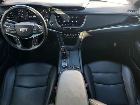 Used 2021 Cadillac XT5 Premium Luxury image 13