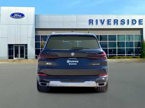 Used 2025 BMW X5 xDrive40i w/ Premium Package AWD/4WD image 6