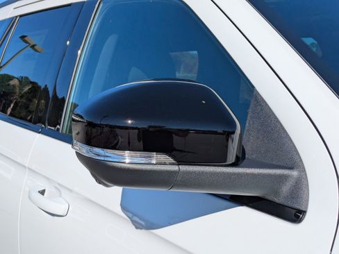 New 2025 Ford Expedition Platinum w/ Stealth Performance Package image 13