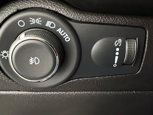 Used 2022 Dodge Durango GT image 24