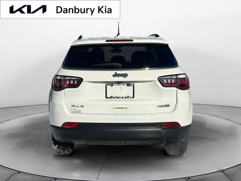 Used 2017 Jeep Compass Latitude w/ Popular Equipment Group image 5