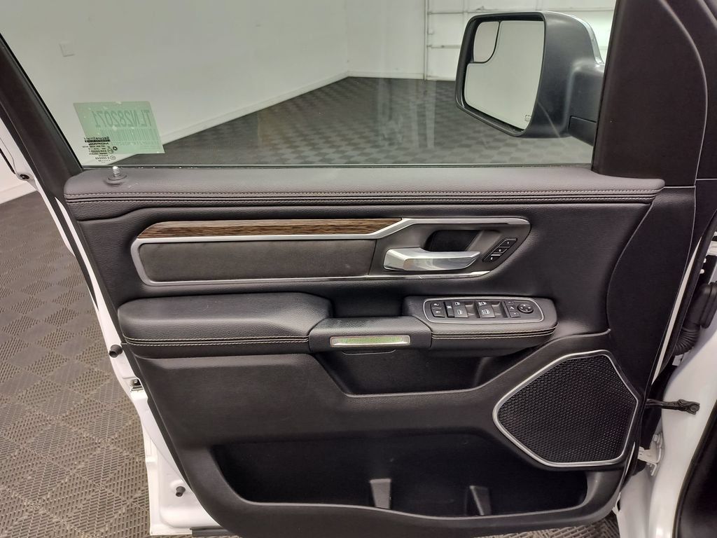 Used 2020 RAM 1500 Laramie w/ Off Road Group AWD/4WD image 12