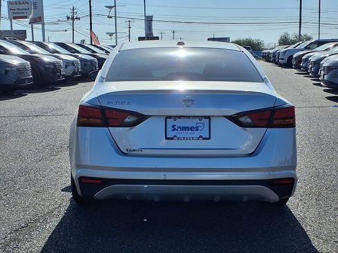 Used 2020 Nissan Altima 2.5 S FWD image 7