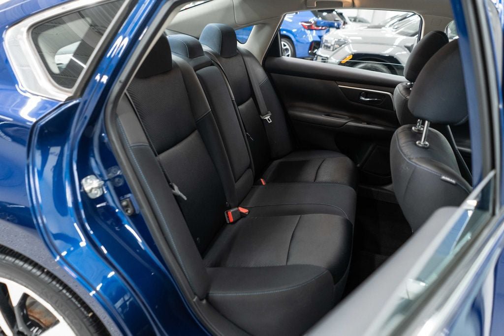 Used 2018 Nissan Altima 2.5 SR FWD image 21