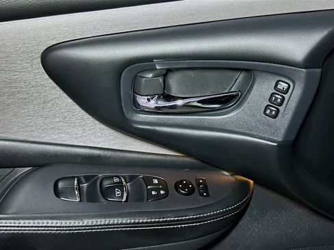 Used 2019 Nissan Murano SL w/ SL Technology Package AWD/4WD image 15