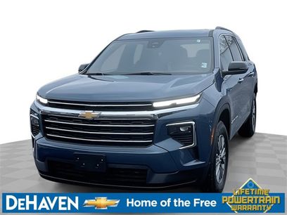 Certified 2025 Chevrolet Traverse LT