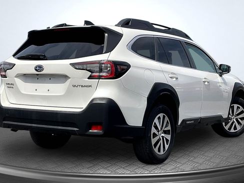 Used 2024 Subaru Outback Premium AWD/4WD image 13