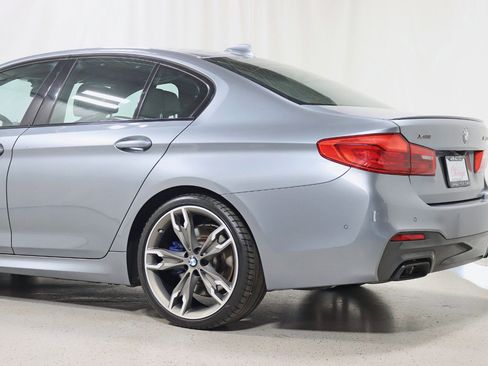 Used 2019 BMW M550i xDrive w/ Dynamic Handling Package image 10