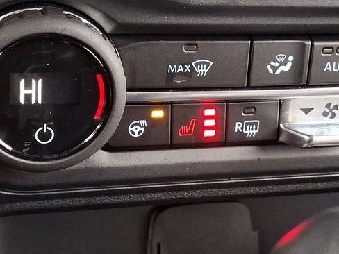 Used 2024 Ford Bronco Wildtrak image 32