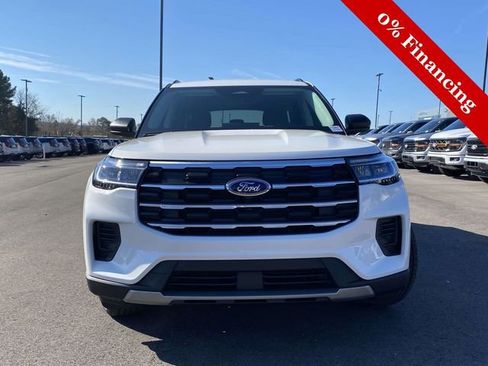 New 2025 Ford Explorer Active image 8