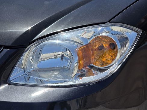 Used 2005 Chevrolet Cobalt LT FWD image 7