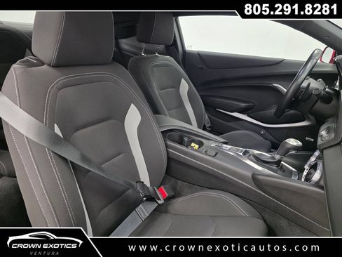 Used 2018 Chevrolet Camaro LT w/ RS Package RWD image 10