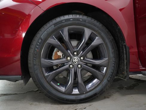 Used 2025 Toyota Sienna XSE FWD image 31