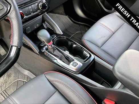 Used 2024 Chevrolet TrailBlazer RS w/ Driver Confidence Package image 17