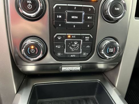 Used 2014 Ford F150 FX4 w/ Equipment Group 402A Luxury AWD/4WD image 25
