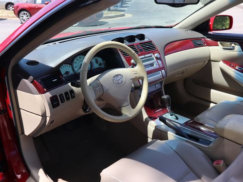 Used 2004 Toyota Solara SLE FWD image 9