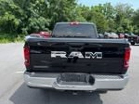 Used 2025 RAM 2500 Big Horn AWD/4WD image 6