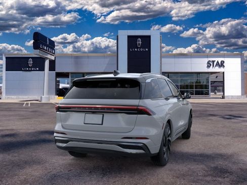 New 2026 Lincoln Nautilus Black Label w/ Jet Appearance Package AWD/4WD image 8
