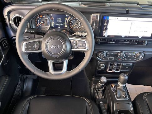 New 2026 Jeep Wrangler Unlimited Sahara AWD/4WD image 23