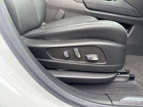 Used 2022 Cadillac XT5 Premium Luxury image 30