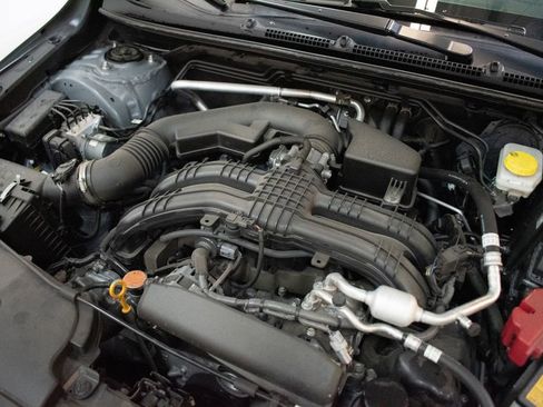 Used 2024 Subaru Crosstrek 2.0i Premium image 10