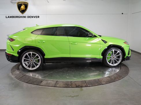 Used 2022 Lamborghini Urus image 6