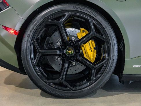 Used 2023 Lamborghini Huracan Tecnica image 30