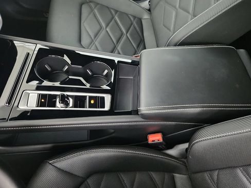 Used 2026 Volkswagen Atlas Cross Sport SE FWD image 29