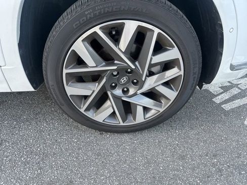 Certified 2022 Hyundai Santa Fe Calligraphy image 4