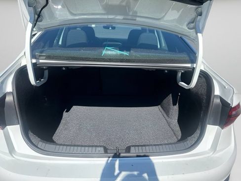 Used 2025 Volkswagen Jetta Sport FWD image 22