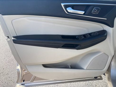 Used 2017 Ford Edge Titanium w/ Equipment Group 301A FWD image 12