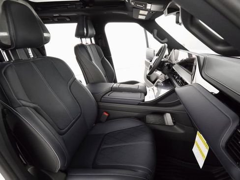 Used 2026 INFINITI QX80 4WD image 25