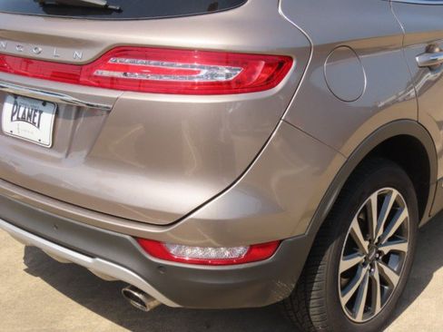 Used 2019 Lincoln MKC Reserve w/ MKC Climate Package FWD image 10