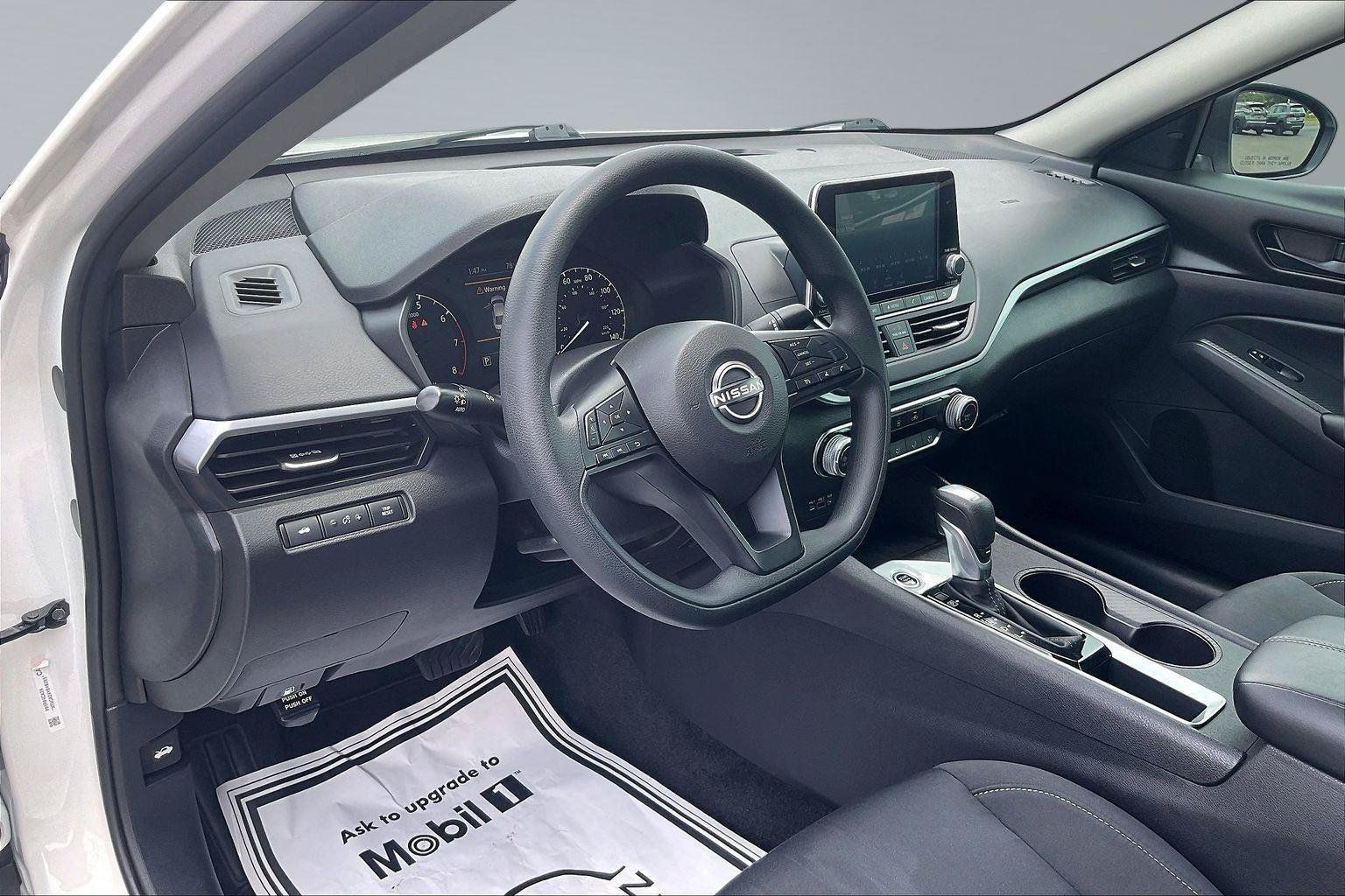 Certified 2025 Nissan Altima 2.5 S FWD image 15